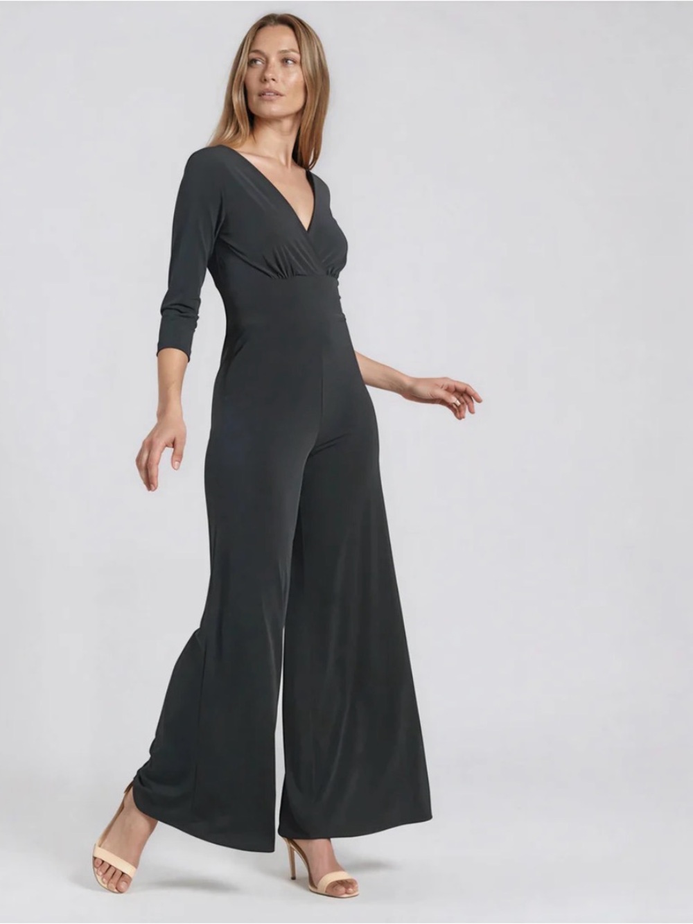Clara Sun Woo Signature 3/4 Sleeve flare minimalist pull onJumpsuit. Medium.